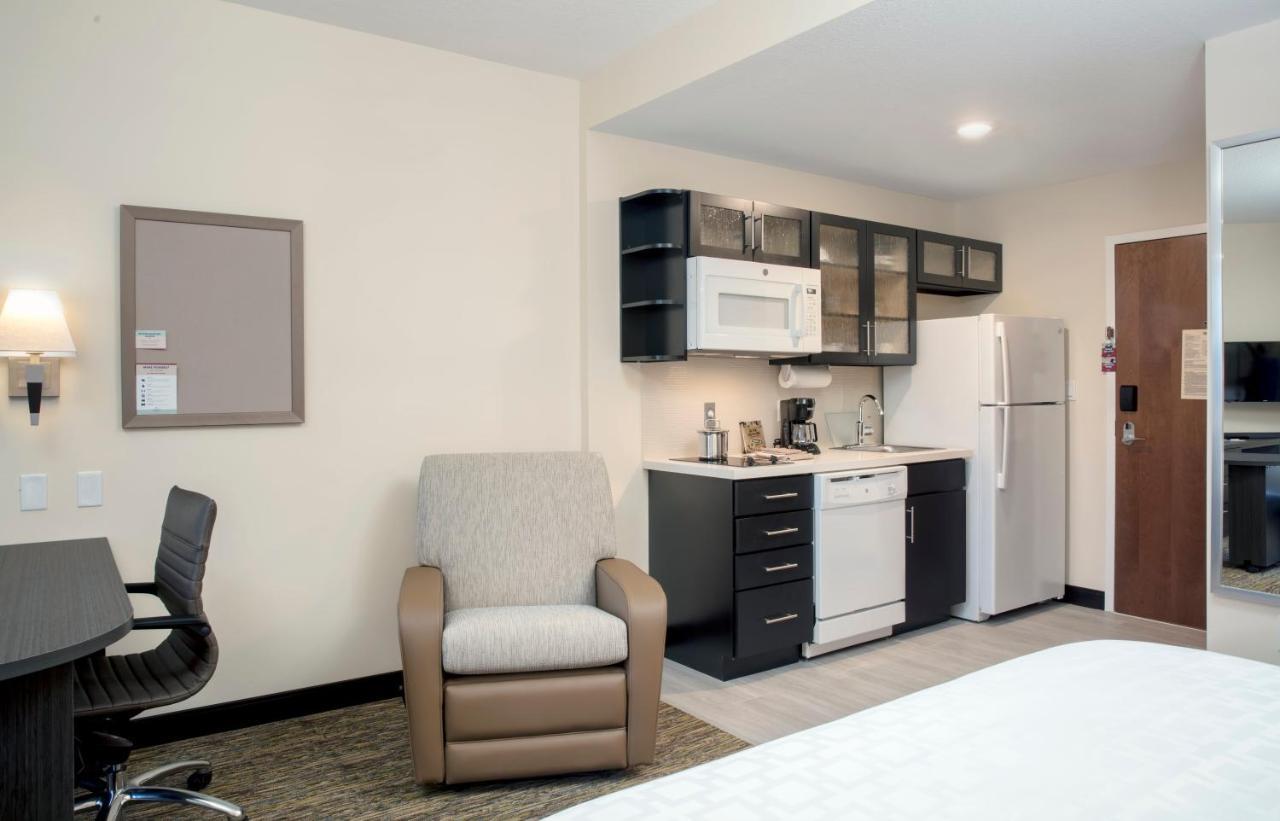 Candlewood Suites - Miami Exec Airport - Kendall By Ihg Country Walk Kültér fotó