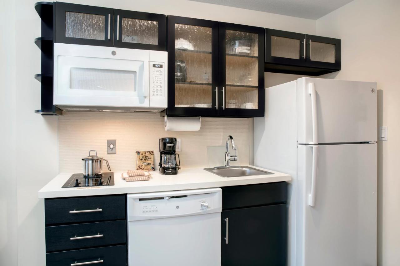Candlewood Suites - Miami Exec Airport - Kendall By Ihg Country Walk Kültér fotó