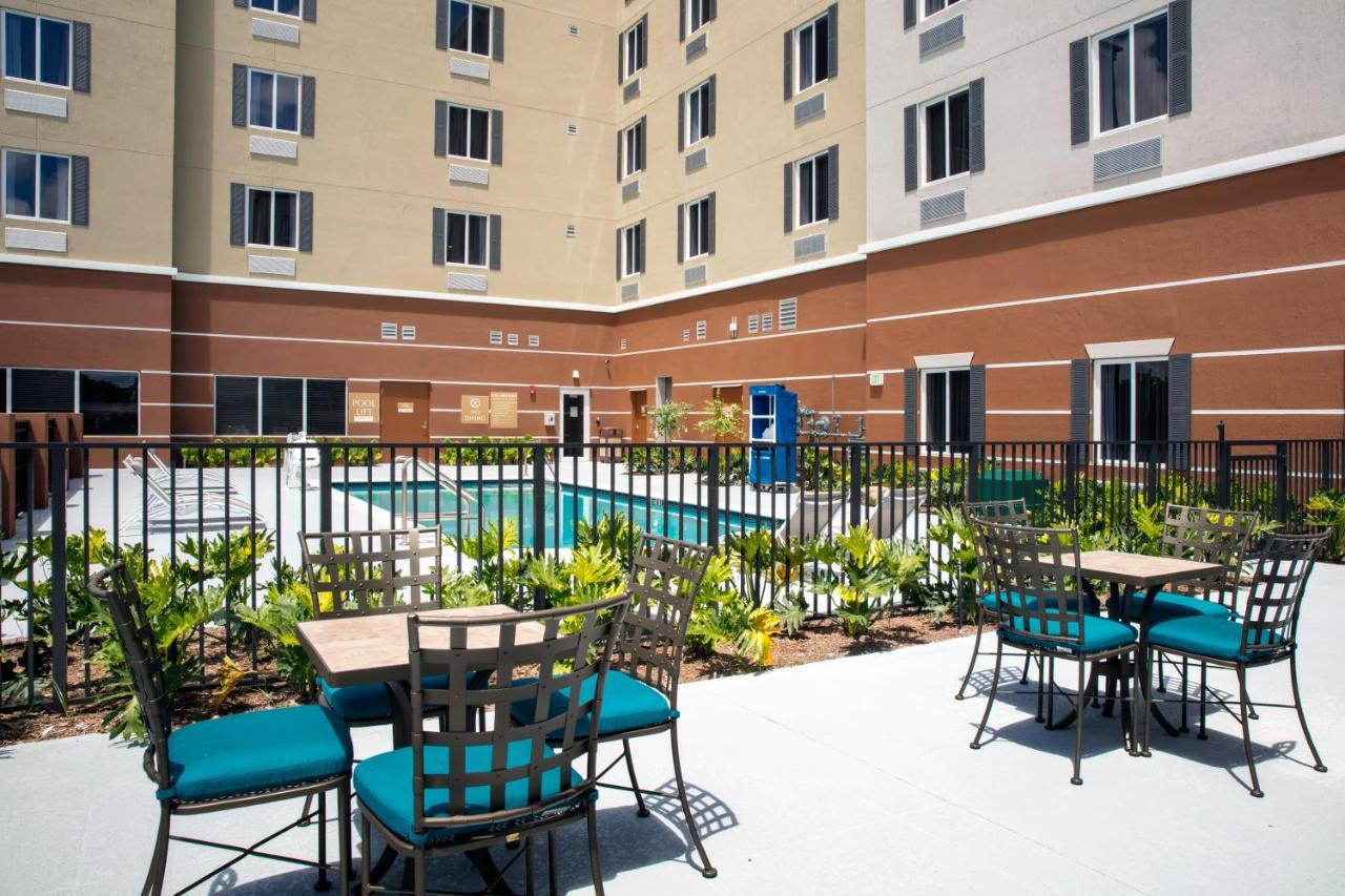 Candlewood Suites - Miami Exec Airport - Kendall By Ihg Country Walk Kültér fotó
